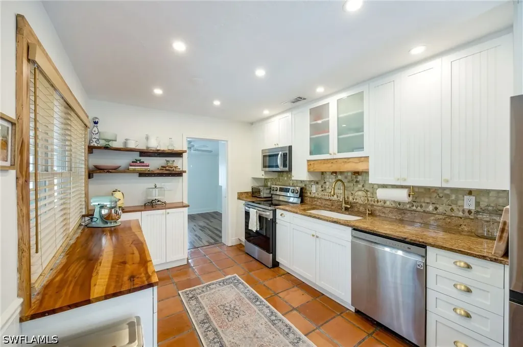 1248 Frank Whiteman Boulevard Naples FL 34103