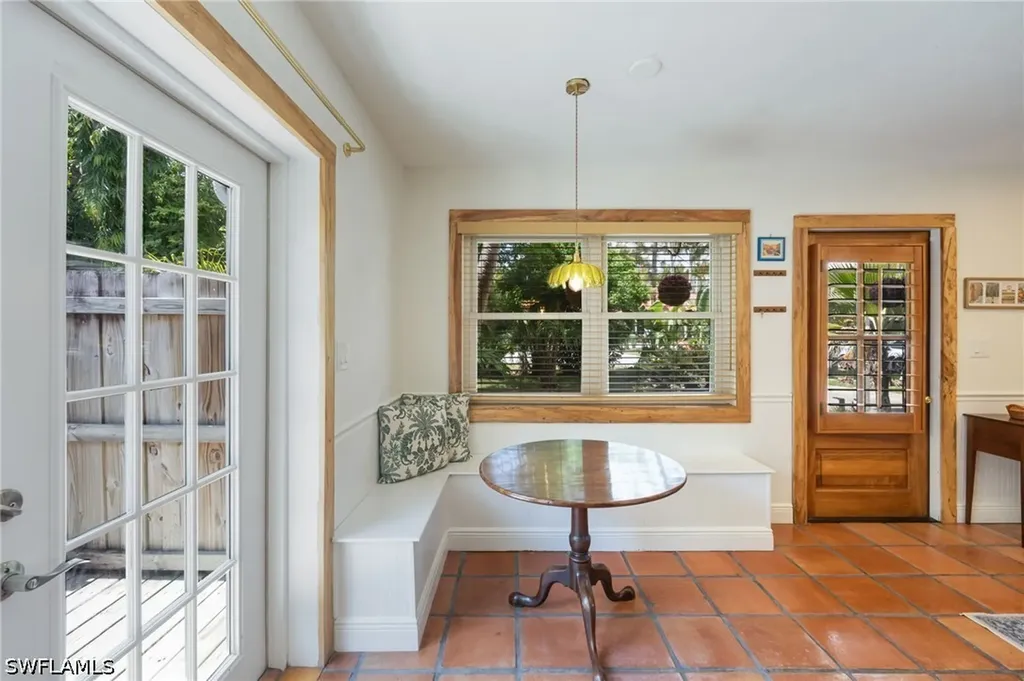 1248 Frank Whiteman Boulevard Naples FL 34103