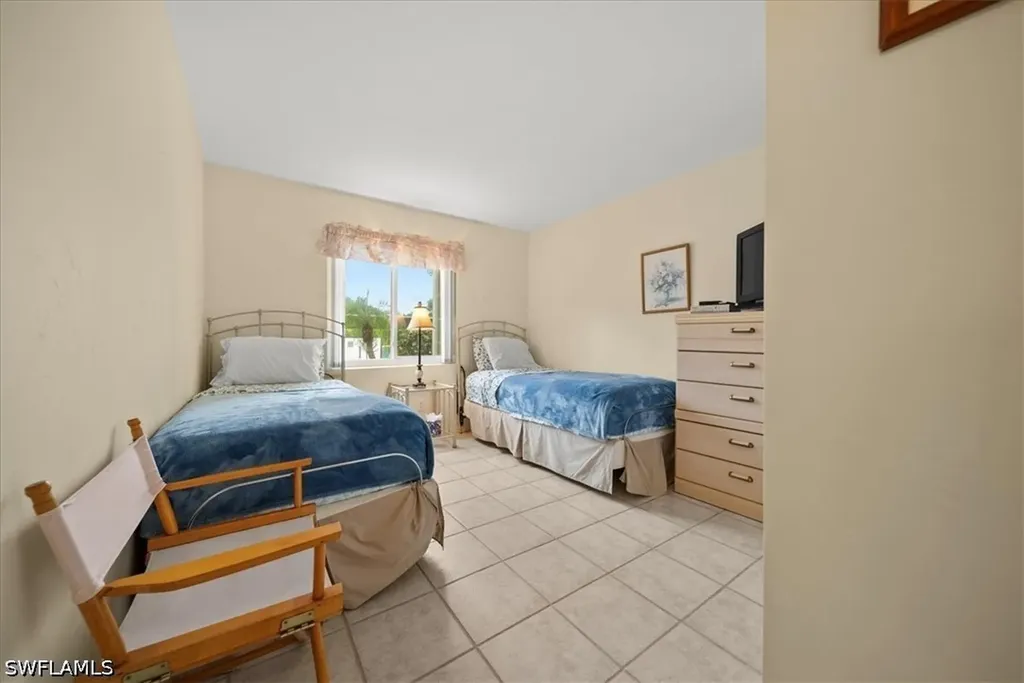 1001 Foxfire Lane Naples FL 34104