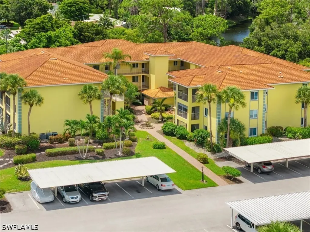 1001 Foxfire Lane Naples FL 34104