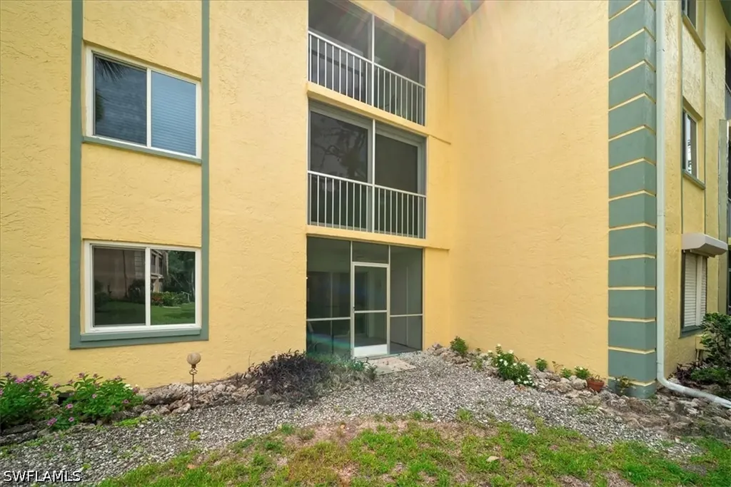 1001 Foxfire Lane Naples FL 34104