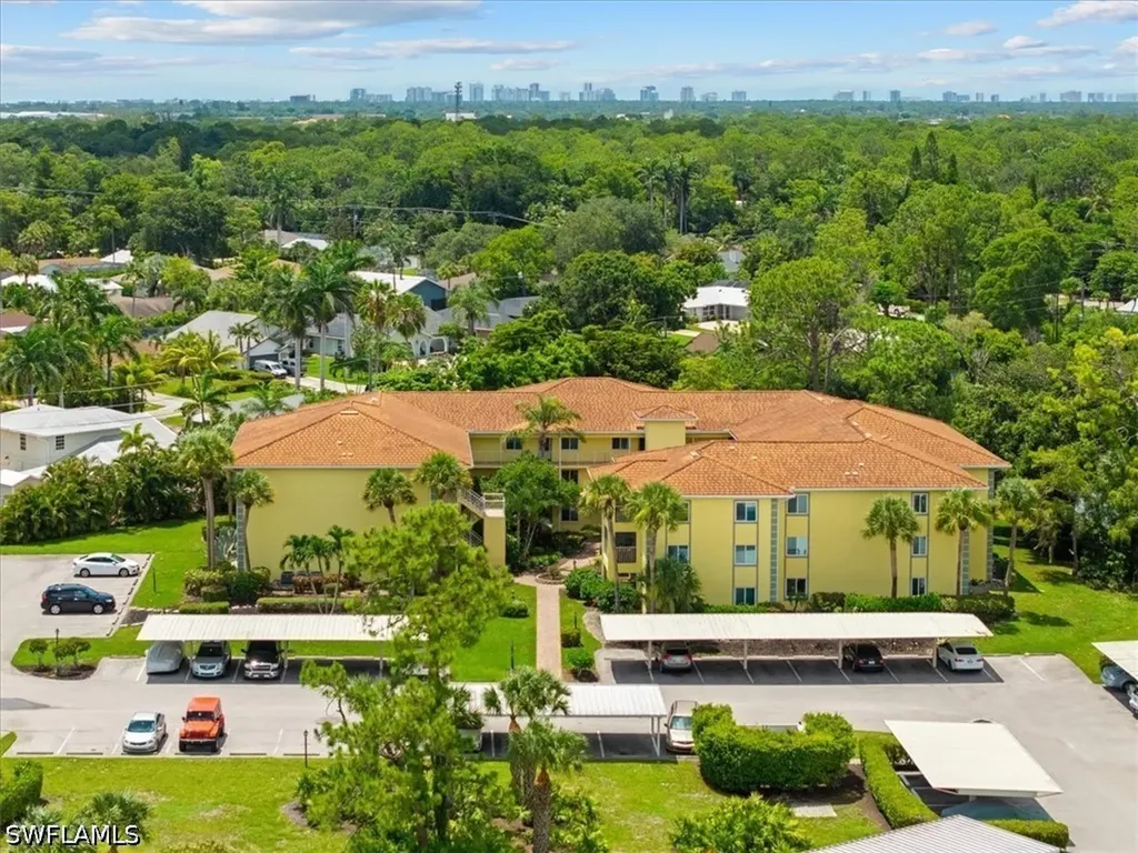 1001 Foxfire Lane Naples FL 34104