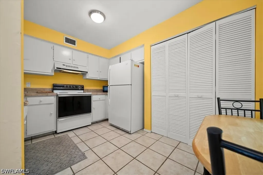 1001 Foxfire Lane Naples FL 34104