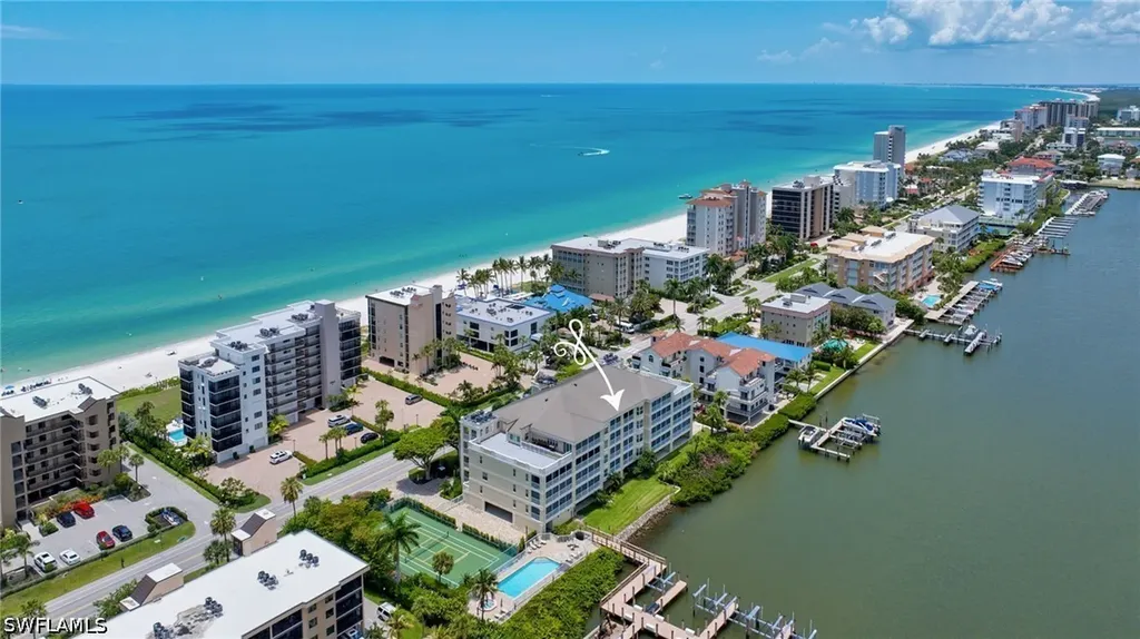 Naples FL, 9380 Gulf Shore Drive, Unit 402