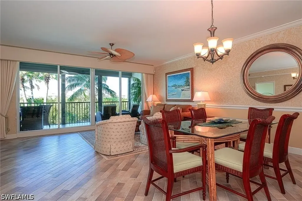 430 Cove Tower Drive Naples FL 34110