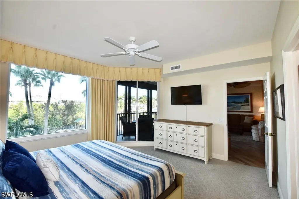 430 Cove Tower Drive Naples FL 34110