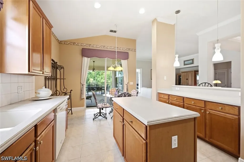 4825 Shinnecock Hills Court Naples FL 34112