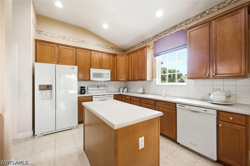 4825 Shinnecock Hills Court Naples FL 34112