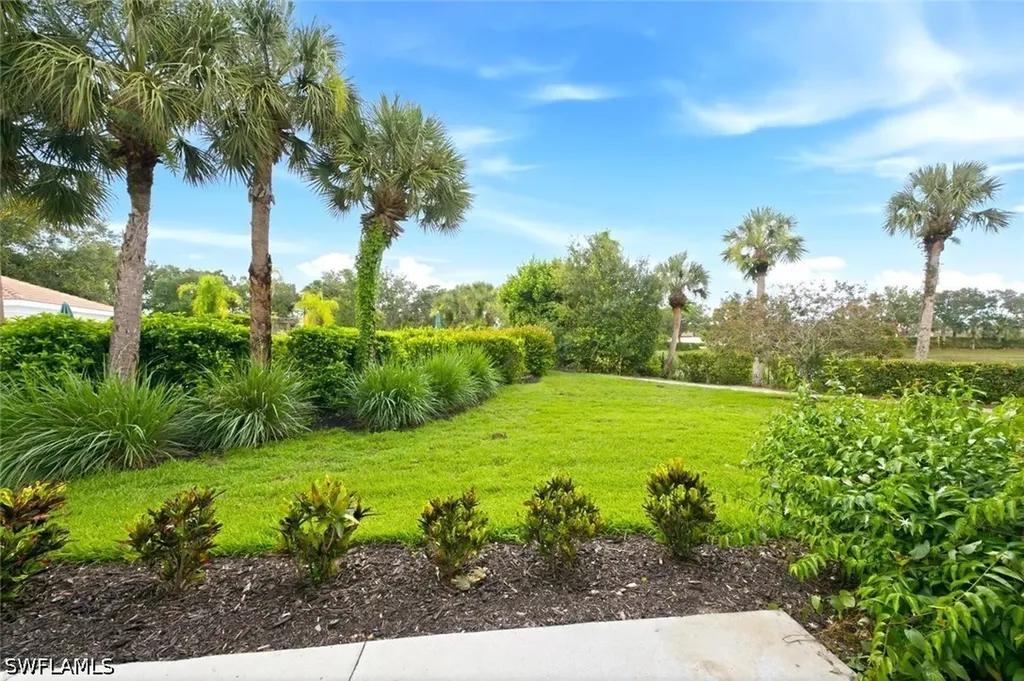 4825 Shinnecock Hills Court Naples FL 34112
