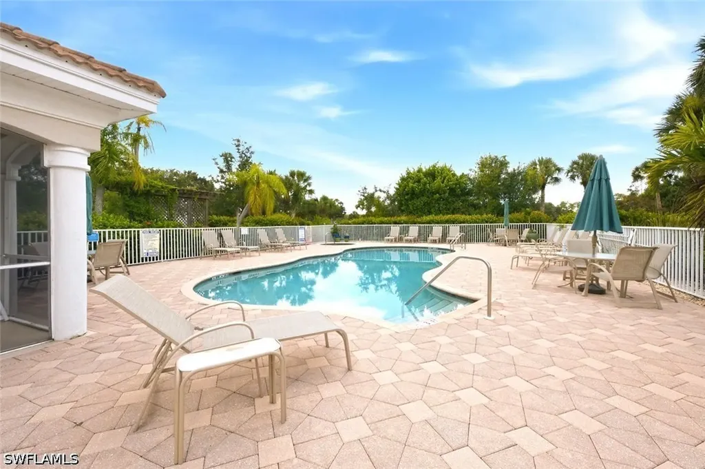 4825 Shinnecock Hills Court Naples FL 34112