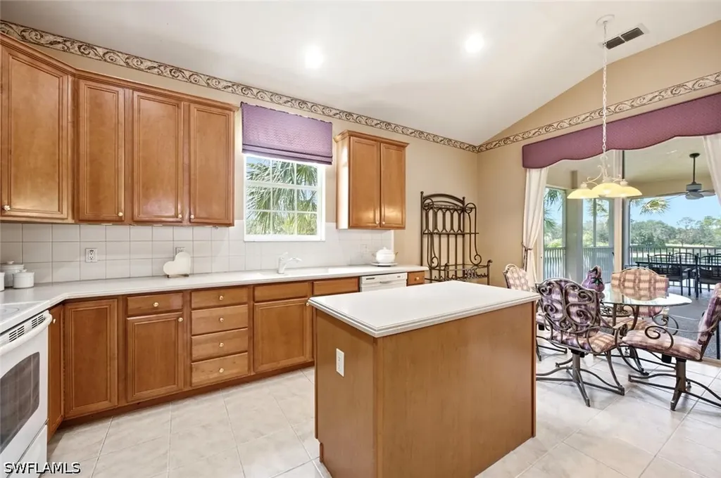 4825 Shinnecock Hills Court Naples FL 34112