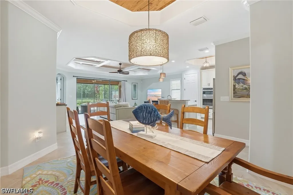 3054 Aviamar Circle Naples FL 34114