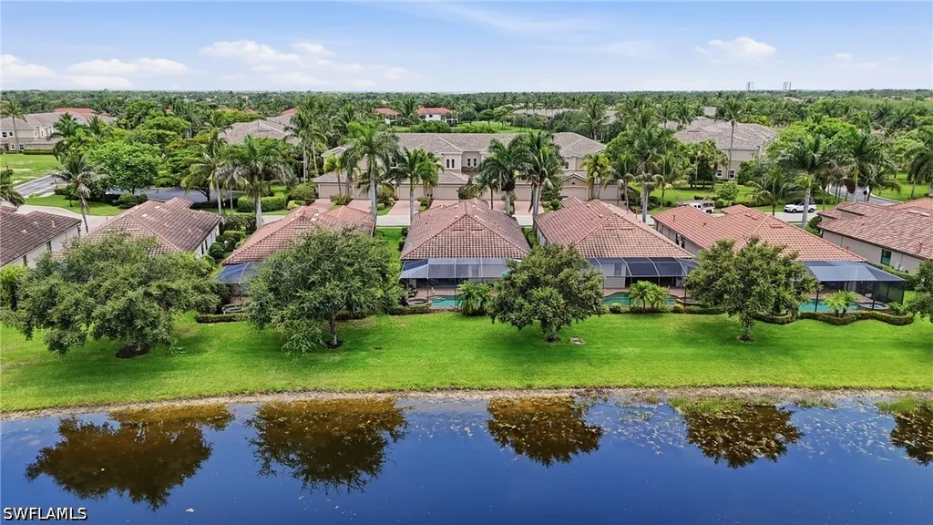 3054 Aviamar Circle Naples FL 34114