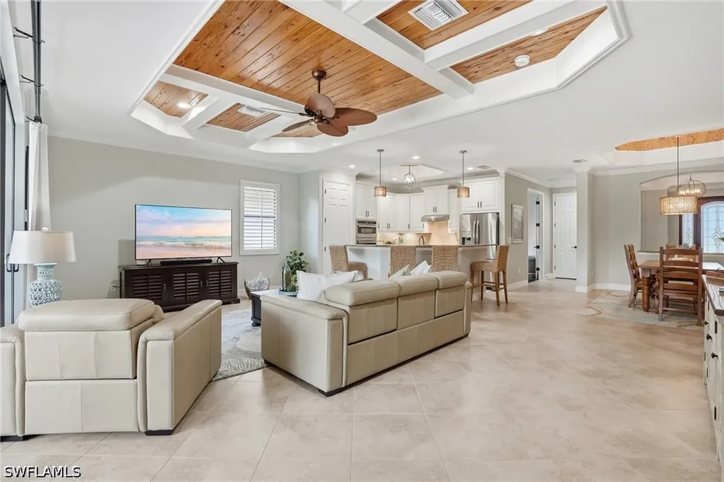 3054 Aviamar Circle Naples FL 34114