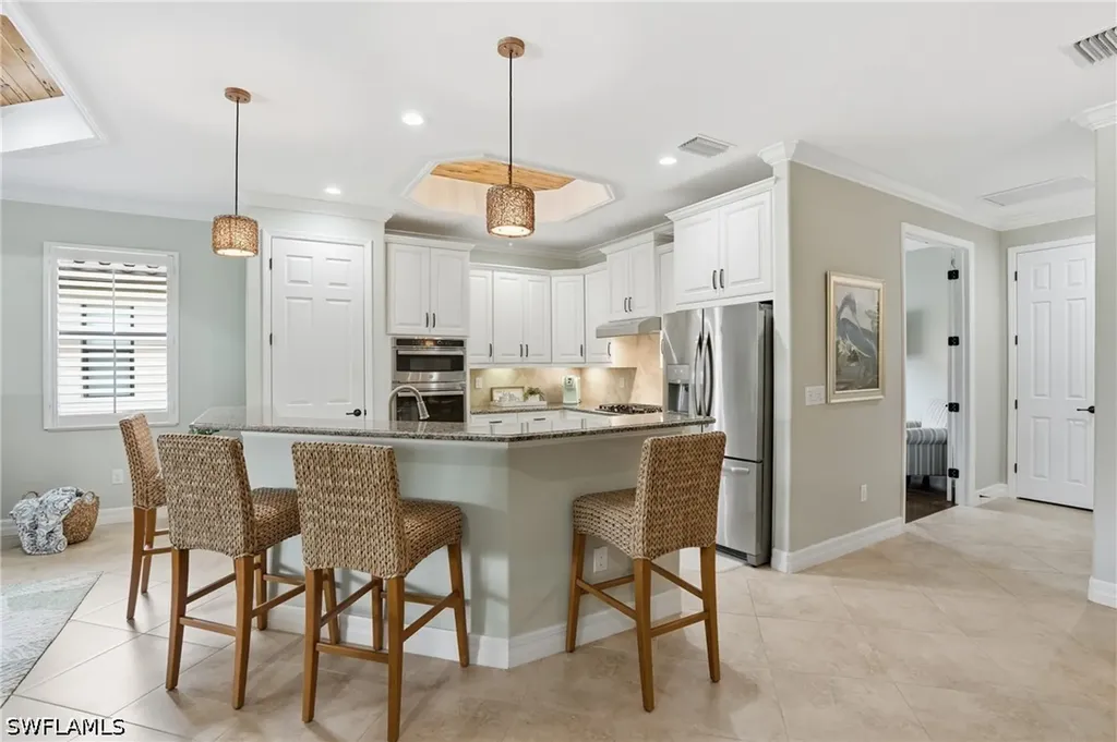3054 Aviamar Circle Naples FL 34114