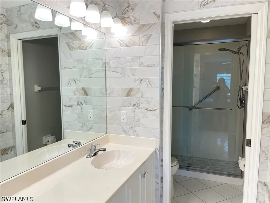 9009 Michael Circle Naples FL 34113