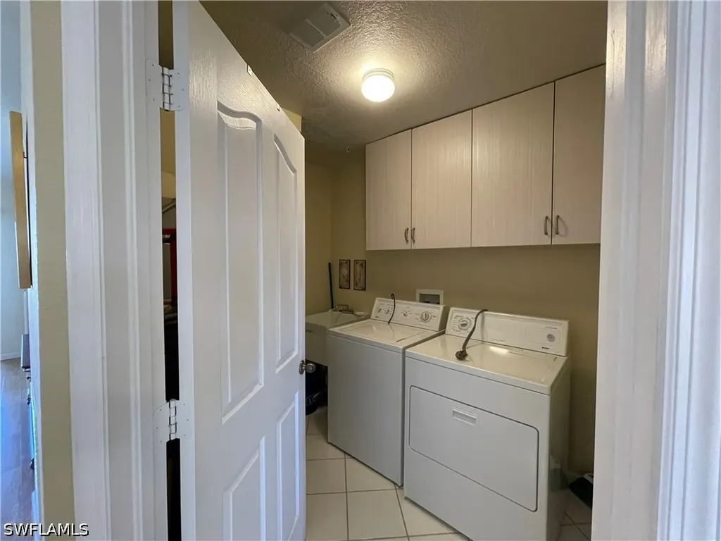 9009 Michael Circle Naples FL 34113