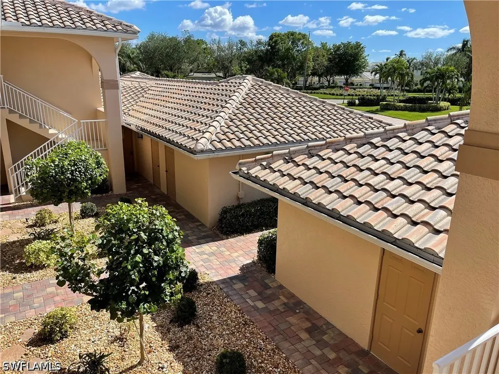 9009 Michael Circle Naples FL 34113