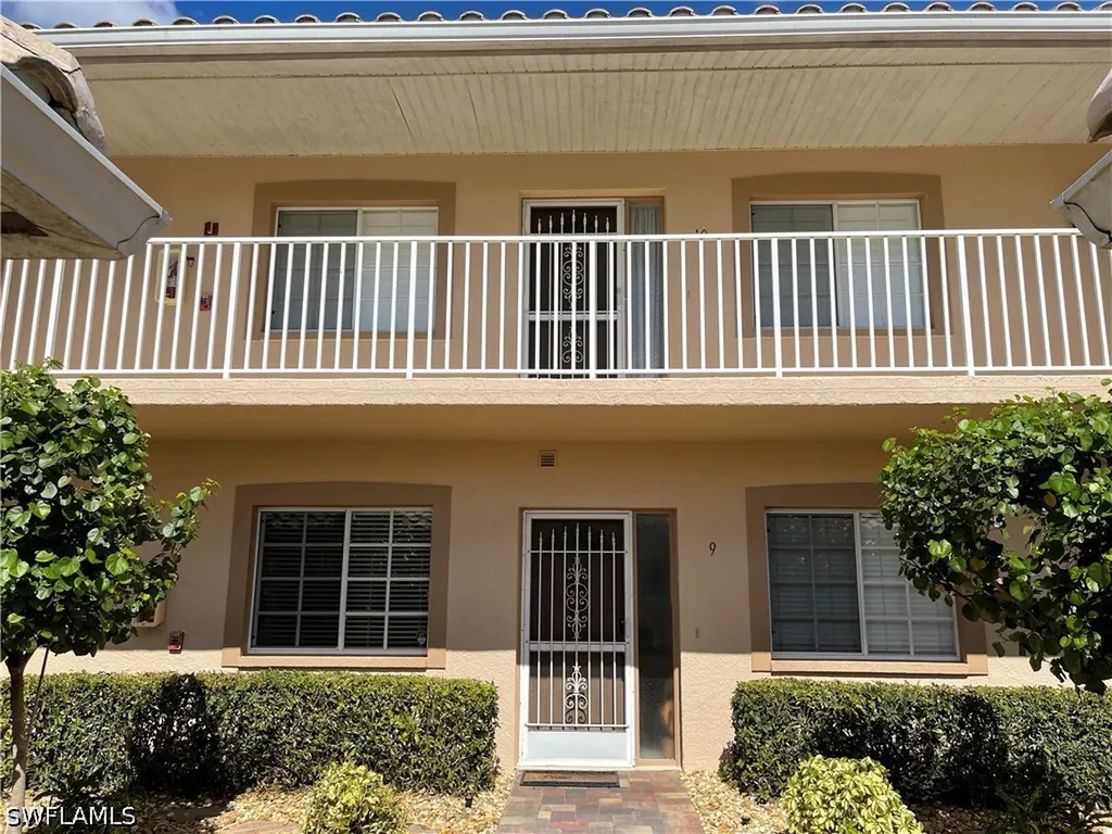 9009 Michael Circle Naples FL 34113