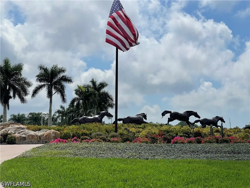 9009 Michael Circle Naples FL 34113