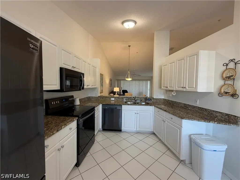 9009 Michael Circle Naples FL 34113