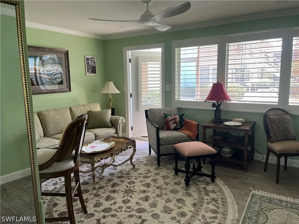 289 8th Avenue S Naples FL 34102
