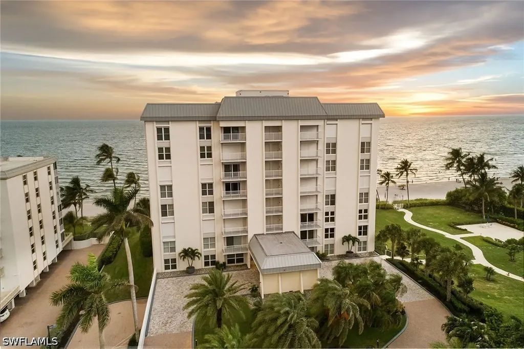 1285 Gulf Shore Boulevard N Naples FL 34102