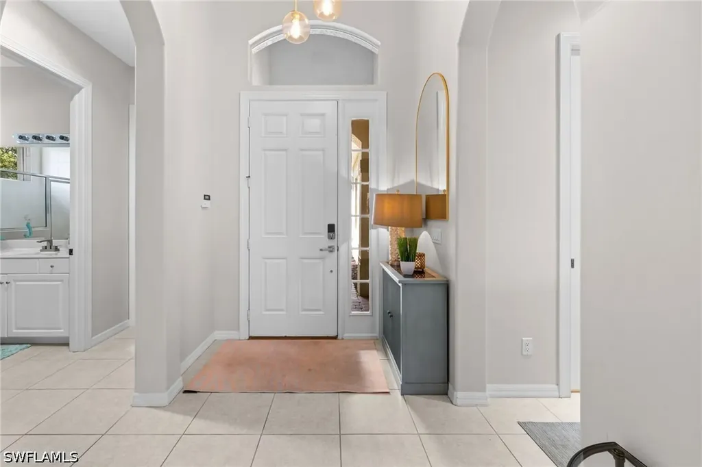 4208 Hampton Lane Naples FL 34119