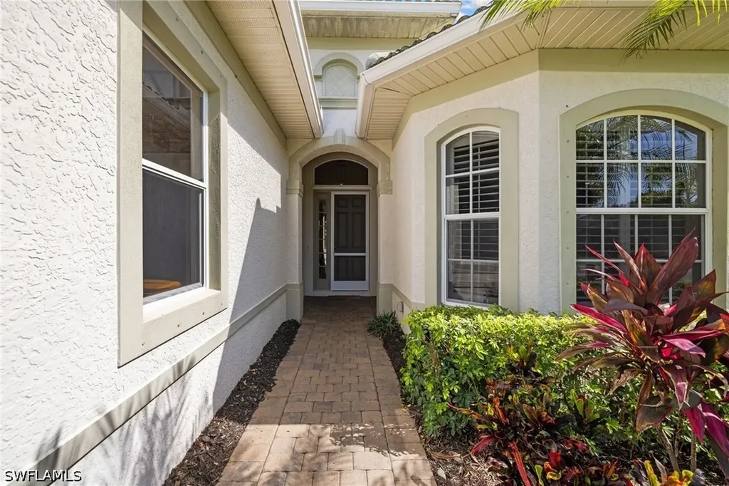4208 Hampton Lane Naples FL 34119