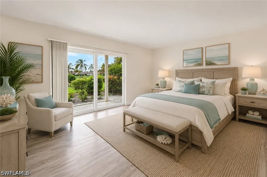 379 Palm Drive Naples FL 34112