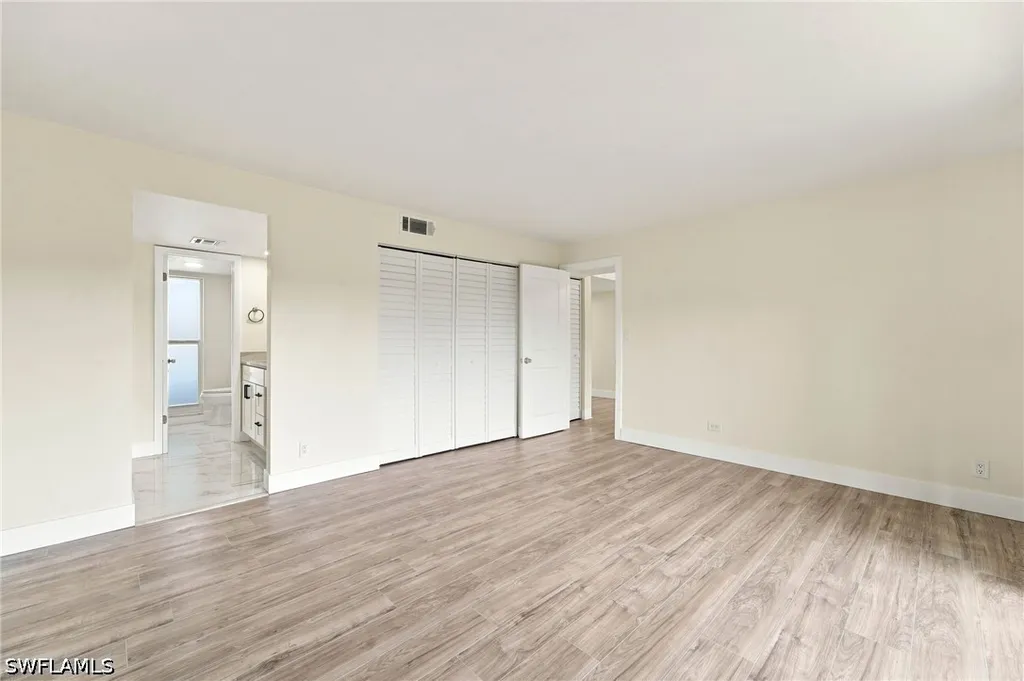 379 Palm Drive Naples FL 34112