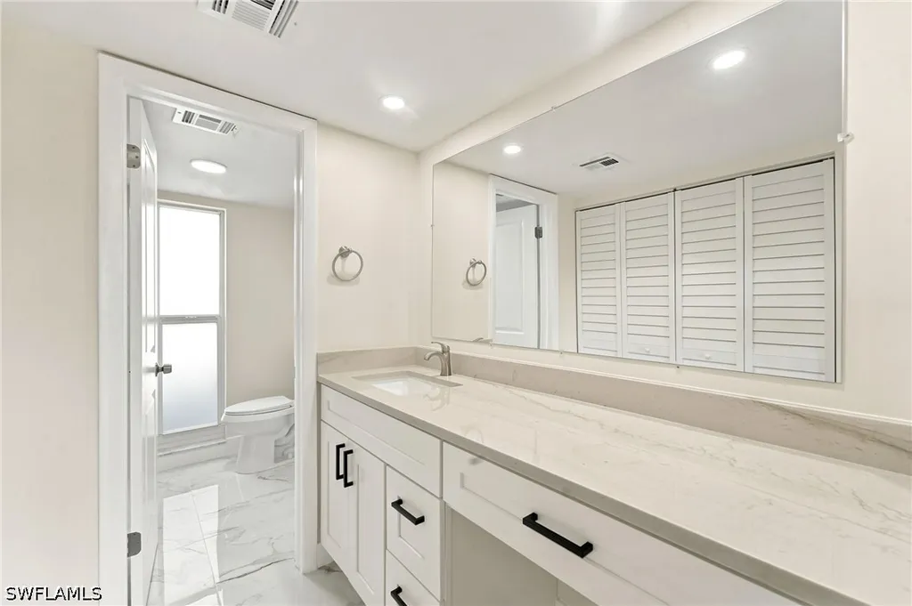 379 Palm Drive Naples FL 34112
