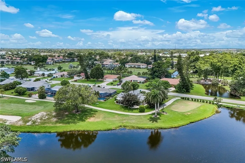 4333 Beechwood Lake Drive Naples FL 34112