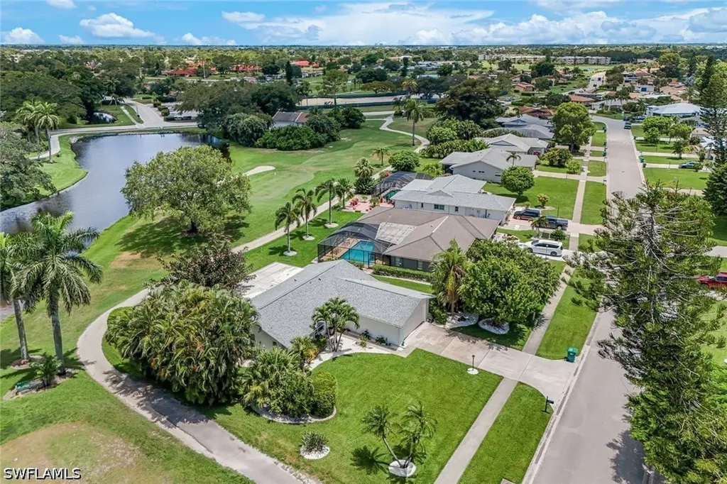4333 Beechwood Lake Drive Naples FL 34112