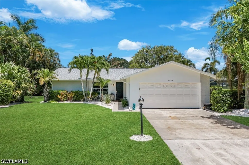 4333 Beechwood Lake Drive Naples FL 34112