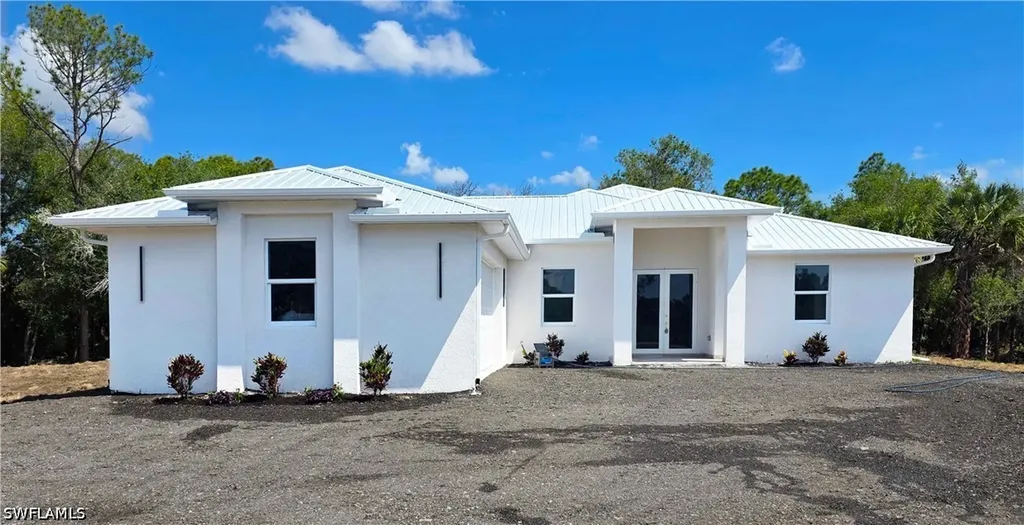 133 Hunting Club Avenue Clewiston FL 33440