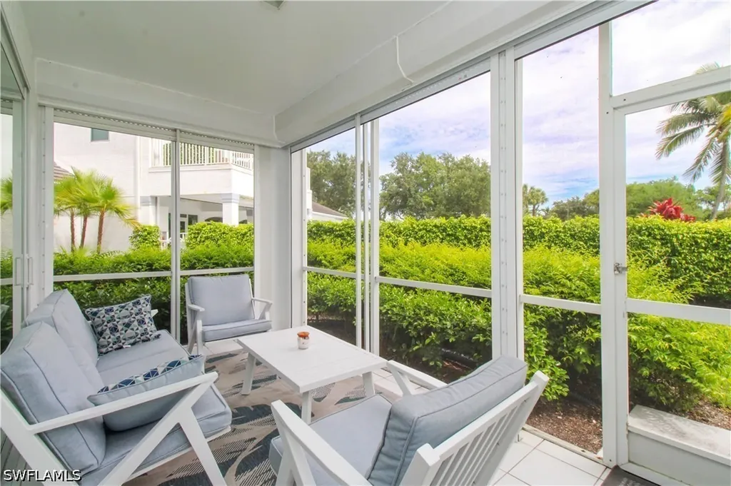 Naples FL, 5964 Sand Wedge Lane, Unit 301