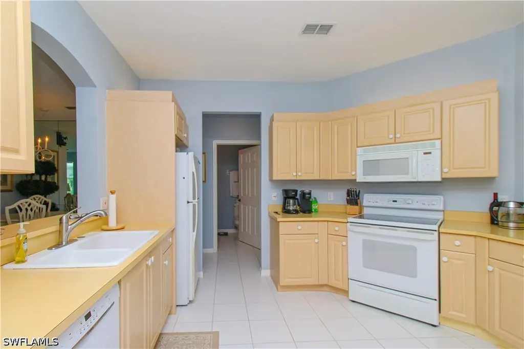 5964 Sand Wedge Lane Naples FL 34110