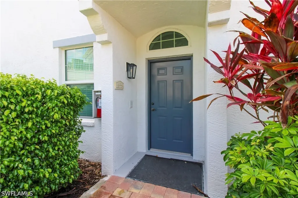 5964 Sand Wedge Lane Naples FL 34110