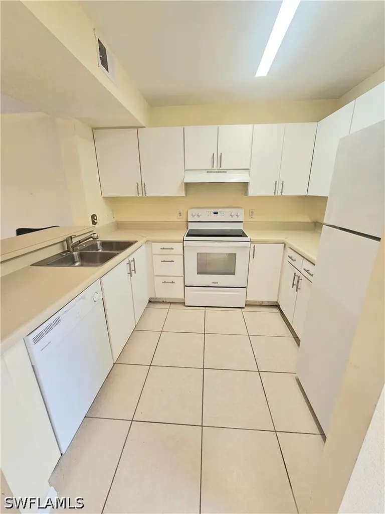 8284 Key Royal Circle Naples FL 34119