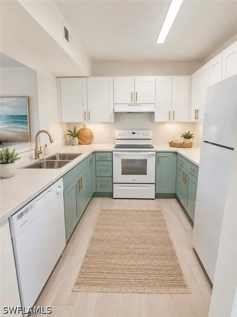 8284 Key Royal Circle Naples FL 34119