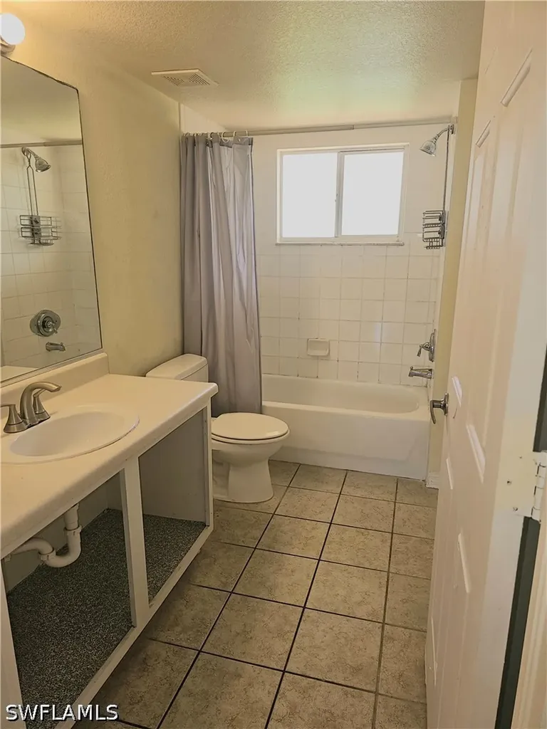 8284 Key Royal Circle Naples FL 34119