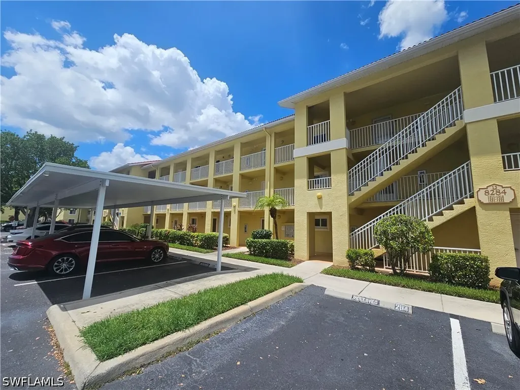 8284 Key Royal Circle Naples FL 34119