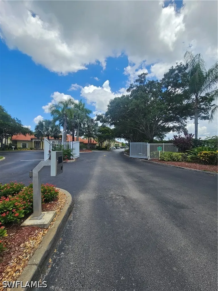 8284 Key Royal Circle Naples FL 34119