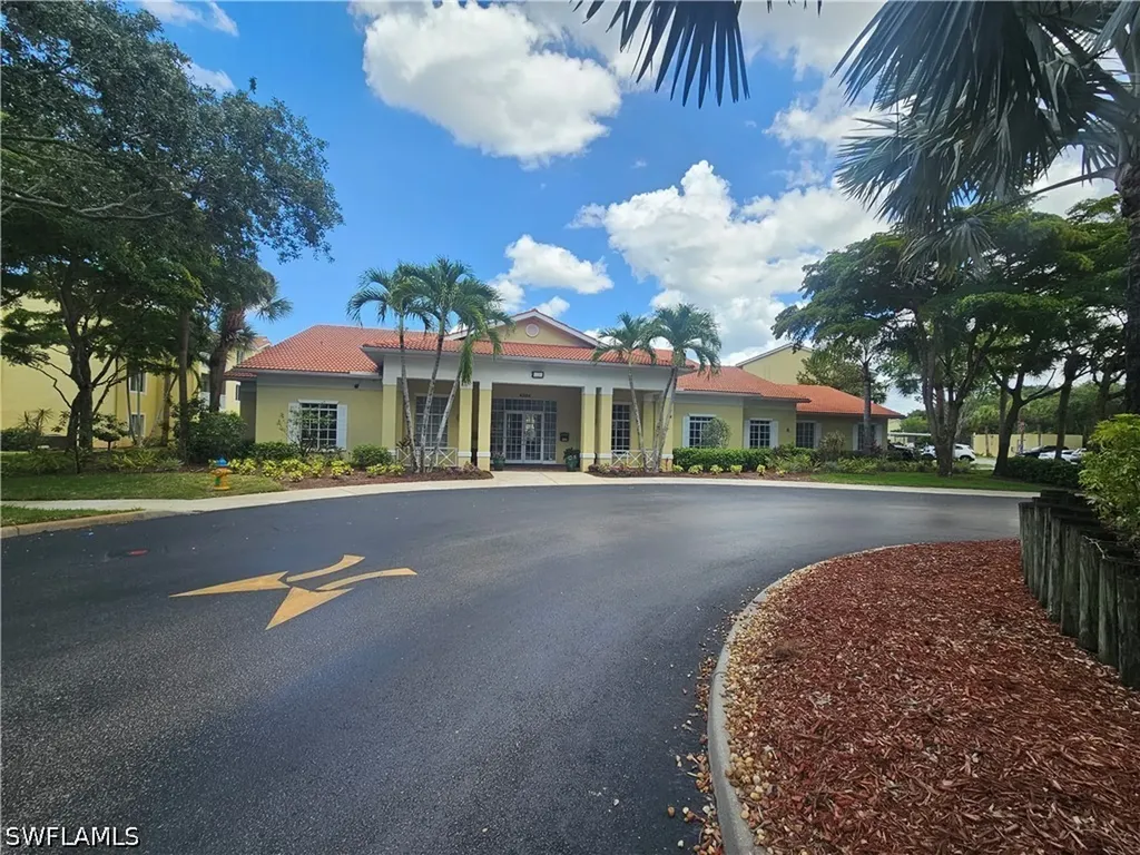 8284 Key Royal Circle Naples FL 34119