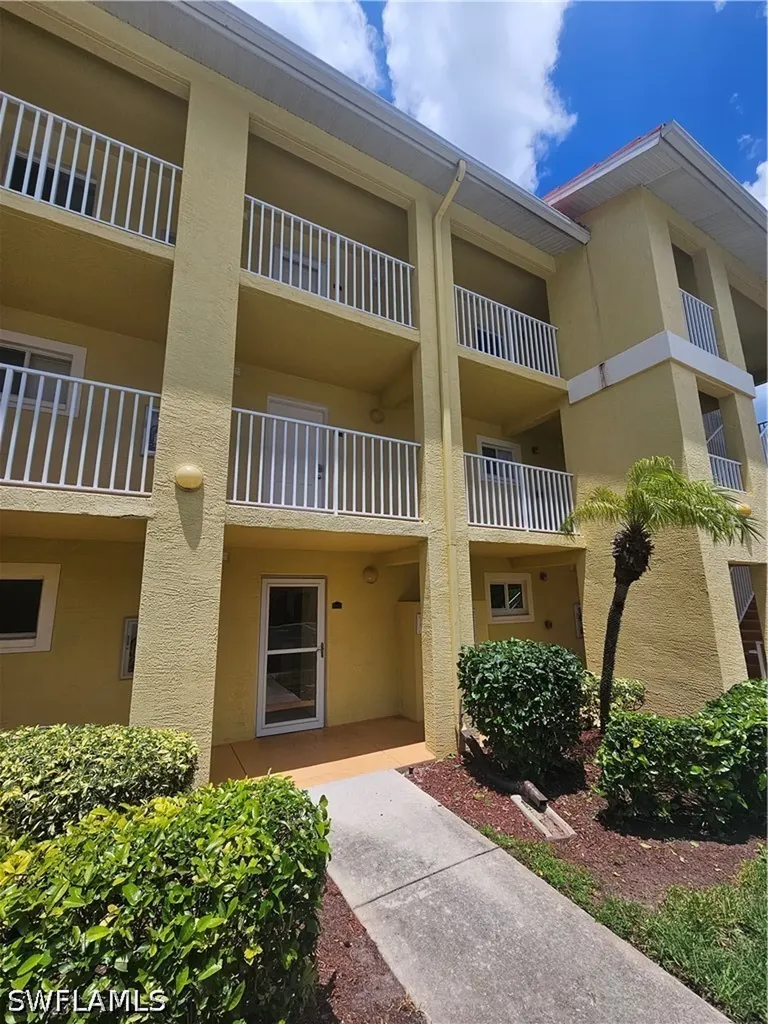 8284 Key Royal Circle Naples FL 34119
