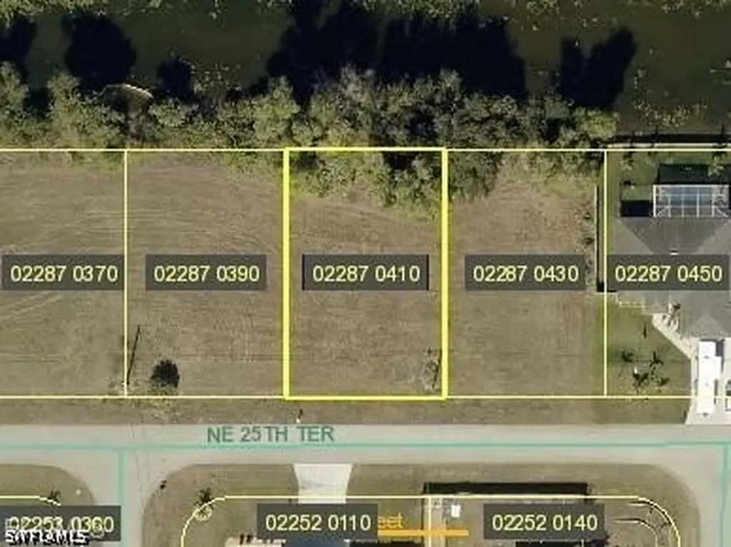 2201 NE 25th Terrace Cape Coral FL 33909