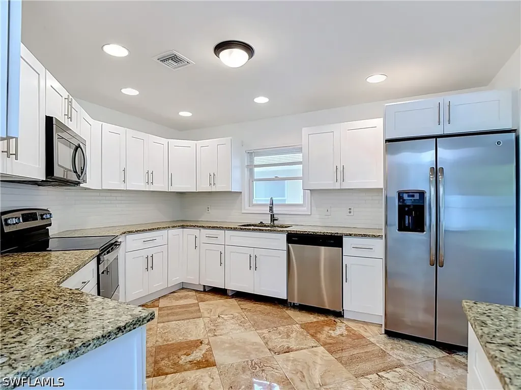 56 Grey Wing Point Naples FL 34113