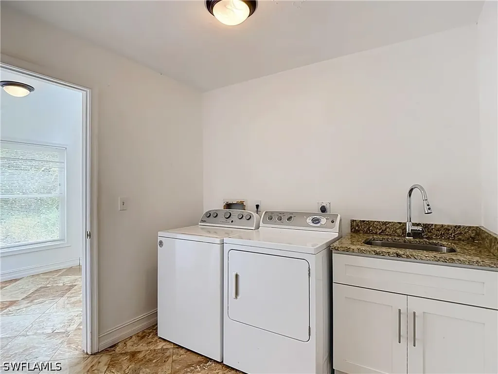 56 Grey Wing Point Naples FL 34113