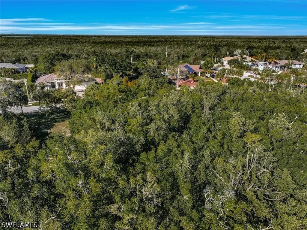 2031 Sheffield Avenue Marco Island FL 34145